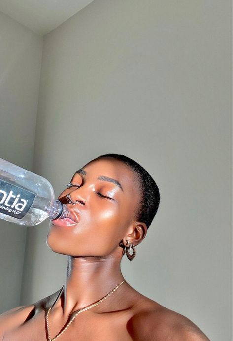 Glowing Black Skin, Face Mask Aesthetic, Black Skin Care, Clear Glowing Skin, Honest Truth, Instagram Luxury, Flawless Makeup Application, Black Femininity, Pretty Skin