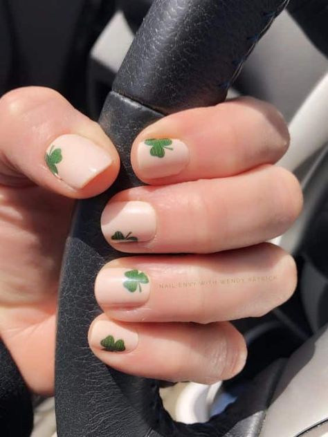 Plants Nails, Shamrock Nails, March Nails, St Patricks Day Nails, Ombre Nail, Ombre Nail Designs, Nails Desing, Cool Nail Designs, Ombre Nails