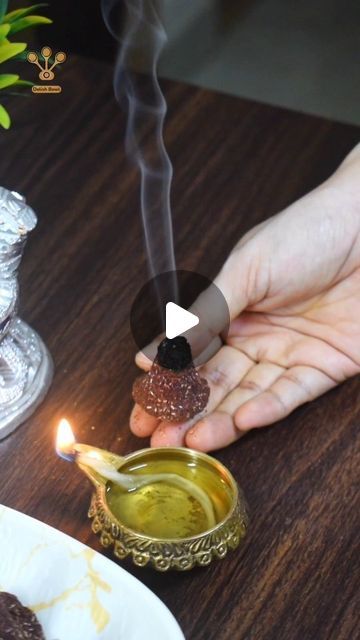 Pooja Dhoop Making, Dhoop Stands Diy, Aipan Design, Aarti Thali, Scents Perfume, Thali Decoration Ideas, Pooja Decoration, God Photos, Pichwai Paintings