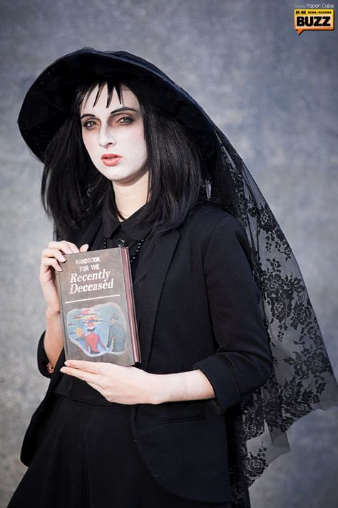 Lydia Deetz (One Big Dark Room) - Beetlejuice by Paper-Cube Lydia Makeup Beetlejuice, Lydia Makeup, Beetlejuice Costumes, Hannah Parker, Lydia Deetz Costume, Lydia Deetz Cosplay, Beatle Juice, Lydia Beetlejuice, Egyptian Men