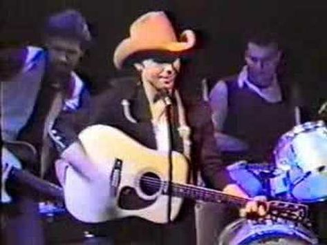 Dwight Yoakam Songs, Johnny Horton, Male Singers, Dwight Yoakam, Country Hits, Country Videos, Country Music Videos, Country Rock, Honky Tonk