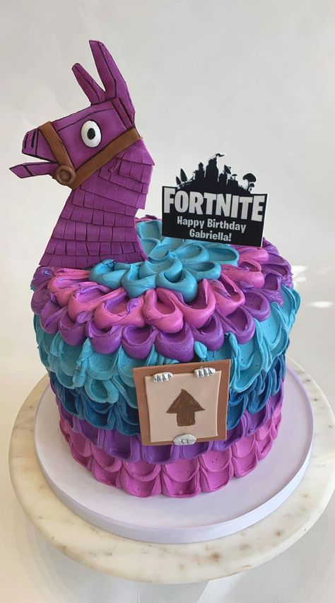 Fortnite cake, Fortnite cake ideas, Fortnite birthday cake, Fortnite-themed birthday cake, Fortnite-themed cake Fortnite Birthday Cake, Cake Fortnite, Fortnite Cake, 7th Birthday Cakes, Fortnite Birthday, Pinata Cake, 9th Birthday Parties, Themed Birthday Cakes, 10th Birthday Parties