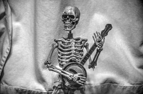 Artistic touch applied to photo of a skeleton playing a banjo Skeleton Band, Halloween Dance Party, Three 6 Mafia, Teenage Werewolf, Halloween Playlist, Robert Johnson, Punk Scene, A Skeleton, Halloween Inspiration