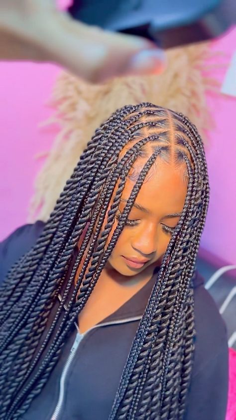 NEW STYLE UNLOCKED 🔥 •Hybrid Braid Ate Ts Up👏🏾🩷 Bookings Available @golden.touch_tt Model @arilabaddie 🫶🏾 Requirements 5 packs TZ braid &… | Instagram New Braided Hairstyles, Latest Hair Braids, Hair Braid Patterns, Short Box Braids Hairstyles, Braided Hairstyles For Black Women Cornrows, Big Box Braids Hairstyles, Extension Hair, African Hair Braiding Styles, Braided Hairstyles For Teens