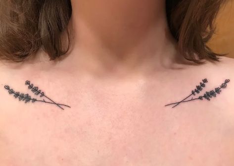 24 Minimalistic Tattoos That Are the Ideal Balance of Bold and Elegant Dark Mark Tattoos, Collarbone Tattoos, Phoenix Tattoo Feminine, Forearm Tattoo Quotes, Minimalistic Tattoos, Collarbone Tattoo, Bone Tattoo, Rose Tattoos For Women, Lavender Tattoo