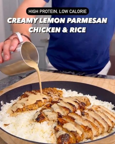 Healthy Recipes🥗🌱🍏 on Instagram: "1️⃣ or 2️⃣? Which #recipe by @stealth_health_life would you try?👇 1️⃣ Creamy Lemon Parmesan Chicken & Rice Per serving (makes 5) 495 cals 40g Protein 52g Carbs 15g Fat recipe 👇 Ingredients: 24oz chicken breast Juice of 1 lemon 1 tablespoon olive oil 1 tablespoon salt 1/2 tablespoon pepper 1 tspn garlic powder Sauce: 180g fat free evaporated milk 80g Parmigiano reggiano Juice of 1/2 lemon Pepper to taste (Reserve other half of lemon for deglazing pan after Creamy Lemon Parmesan Chicken, Parmesan Chicken Rice, Lemon Parmesan Chicken, 40g Protein, Health Meal Prep, Healthy Frozen Meals, 500 Calorie Meals, Clean Eating Guide, 500 Calorie