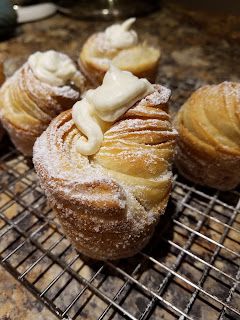 John Britt Pottery : Best Cruffin recipe Cruffin Recipe, Breakfast Sweets, Breakfast Pastries, Pasta Machine, Puff Pastry Recipes, Sweet Pastries, French Pastries, Breakfast Brunch Recipes, Bread Flour