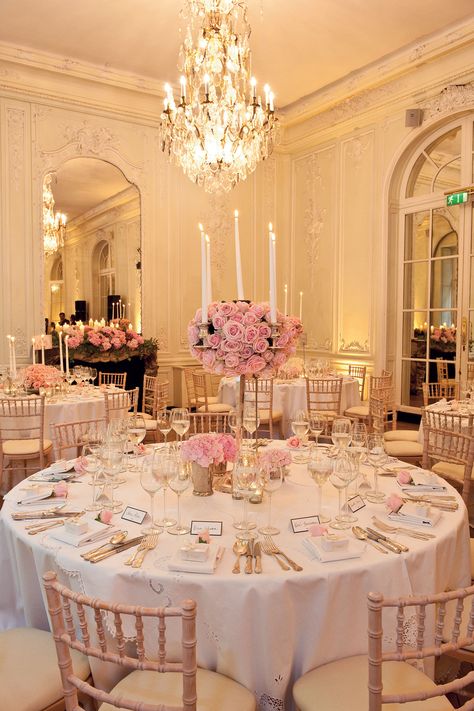 City Wedding Reception, Wedding Room Decorations, Marriage Reception, Romantic Table, Yosemite Wedding, Wedding Decor Ideas, Wedding Etiquette, Fancy Wedding, Wedding Table Decorations