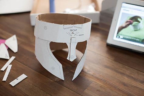 Kid Inspiration - All for the Boys - Crafteeo - DIY Cardboard Warrior Helmets Costume Chevalier, Knight Birthday Party, Diy Karton, Viking Party, Carton Diy, Viking Decor, Knight Party, Medieval Party, Warrior Helmet