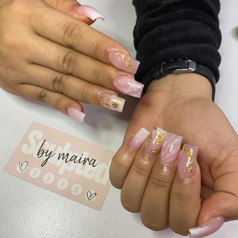 Gold Flakes Short Nails, Acrylic Nails With Foil Flakes, Pink Gold Nails Short, Light Pink And Gold Nails Short, Blush Gold Nails, Birthday Nails Acrylic Almond, Pink Marble Nails With Gold Flakes, Gold Flake Acrylic Nails, Gold Flake Nails Short