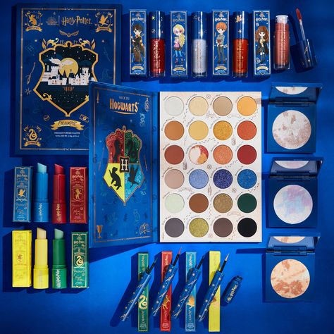 Maquillage Harry Potter, Harry Potter Makeup, Harry Potter Items, Magical Makeup, Disney Makeup, Colourpop Cosmetics, Harry Potter Collection, Photo Insta, Makeup Set