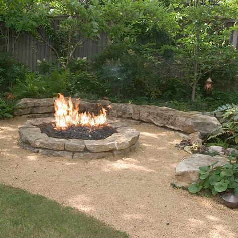 The Dirt on DG #outdoorfirepitdesigns Modern Firepits, Fire Pit Gravel, Diy Fire Pit Ideas, Taman Diy, Outside Fire Pits, Outdoor Fire Pit Designs, Jardim Diy, Fire Pit Ring, Fire Pit Landscaping