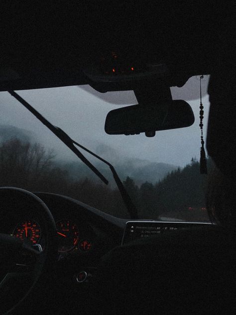 Washington Rain Aesthetic, Rainy Pacific Northwest, Cozy Storm Aesthetic, Rainy Pnw Aesthetic, Dark Pnw Aesthetic, Rainy Washington Aesthetic, Winter Fog Aesthetic, Rainy Seattle Aesthetic, Rainy Road Aesthetic