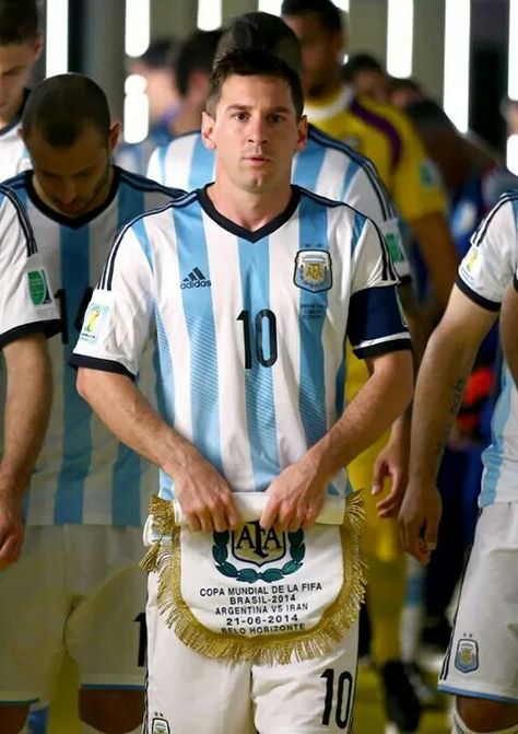 Lionel Messi. Argentina Soccer Team, Messi Quotes, Inspirational Soccer Quotes, Cr7 Vs Messi, Barcelona Futbol Club, Argentina National Team, Argentina Football, Lionel Andrés Messi, Leonel Messi