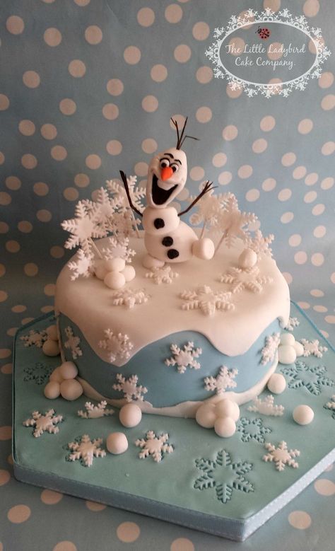 Elsa Birthday Cake, Winter Torte, Olaf Cake, Frozen Theme Cake, Bolo Frozen, Christmas Cake Ideas, Elsa Cakes, Disney Frozen Party, Frozen Birthday Cake