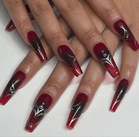 insta//shynebychelle Red Y2k Nails, Nail Design 2023, Chloe Nails, Vampire Nails, Black Ombre Nails, Nail Red, Balloons Cake, Wine Nails, Colour Full