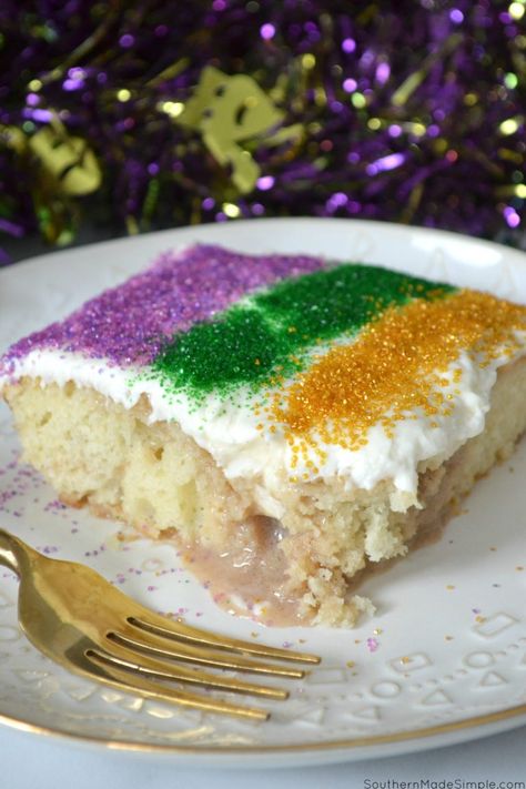 Mardi Gras King Poke Cake - Southern Made Simple Mardi Gras Desserts, King Cake Bites, New Orleans King Cake, King Cake Recipe, King Cake Baby, Cake Book, Cake Mix Ingredients, Mardi Gras King Cake, Mardi Gras Food