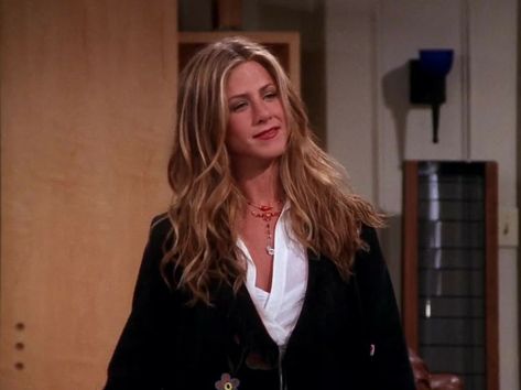 Rachel Green Season 7, 7 Friends, Rachel Green Hair, Rachel Hair, Rachel Green Style, Rachel Green Outfits, Jenifer Aniston, Jen Aniston, Brunette Hair With Highlights