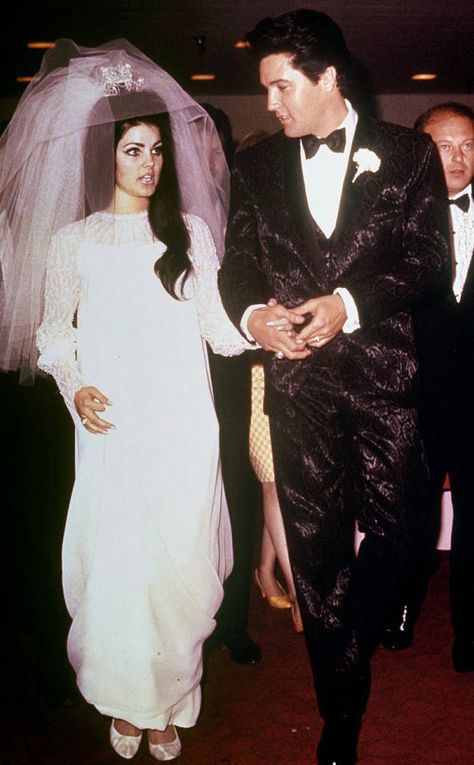 Priscilla Presley from Celeb Wedding Dresses  Elvis' bride custom designed her own beaded chiffon wedding gown, which she donned with a three-foot veil featuring a rhinestone crown. Presley Wedding, Priscilla Presley Wedding, Elvis And Priscilla Presley, Wedding Dresses 60s, Chiffon Wedding Gowns, Iconic Weddings, Celebrity Wedding Dresses, Elvis Presley Pictures, Elvis And Priscilla