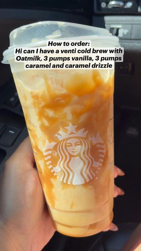 Starbucks Coffee Orders, Starbucks Caramel Drinks, Coffee Orders, Hot Coffee Drinks, Cold Starbucks Drinks, Starbucks Drinks Diy, Secret Starbucks Recipes, Iced Starbucks Drinks, Iced Drinks Recipes