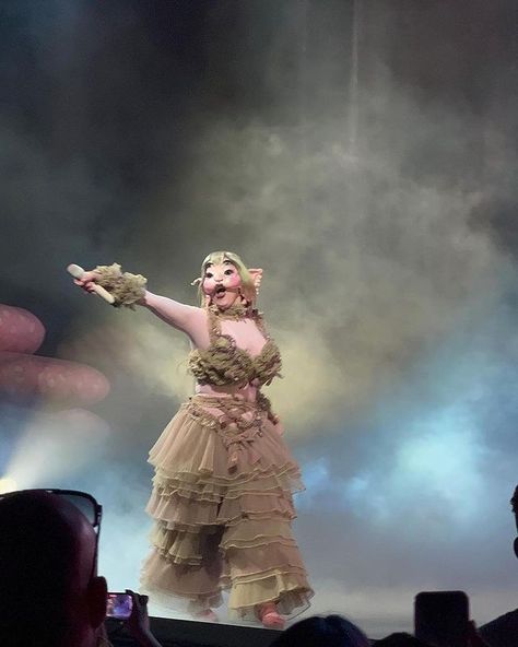 Melanie Martinez Stage Outfits, Melanie Portals Outfit, Melanie Martinez Outfits Concert, Portals Concert Outfit Ideas, Portals Outfit Ideas, Portals Outfit, Melanie Concert, Melanie Portals, Mealine Martinez