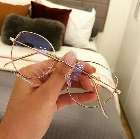 Cute Glasses Frames, Hashtag Instagram, Glasses Frames Trendy, Glasses Trends, Womens Glasses Frames, High Fashion Accessories, Trendy Glasses, نظارات شمسية, Cool Glasses