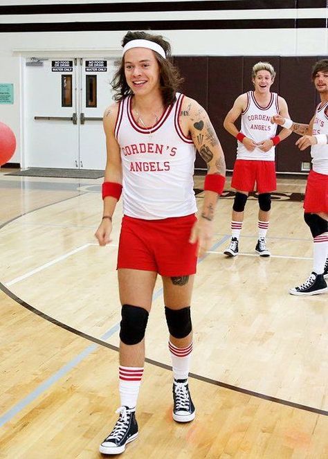 Harry Styles Costume Ideas, Harry Styles Halloween Costume, Harry Styles Costume, Harry Styles Halloween, Harry Styles Inspired Outfits, Harry Styles Concert Outfit, Harry Outfits, Harry Birthday, Harry Styles Tattoos