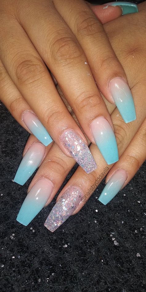 Ombré Nails With Glitter Design, Ombre Turquoise Nails, Baby Boomer Bleu, Teal Ombre Nails, Competition Nails, Ombré Acrylic, March Nails Ideas, Teal Acrylic Nails, Baby Blue Acrylic Nails