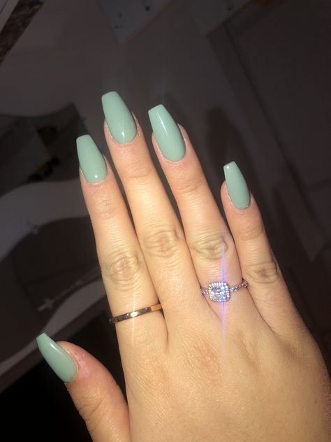 Nails Light Green Mint, Pastel Green Nails, Bossy Nails, Neon Orange Nails, Future Nails, Nails Jewelry, Mint Green Nails, Green Acrylic Nails, Nail Collection