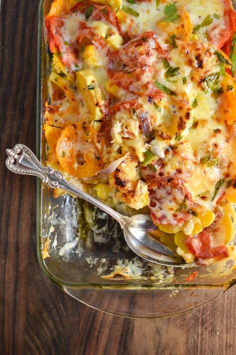 Baked Delicata Squash Recipe, Tomato Gratin, Delicata Squash Recipe, Delicata Squash, Vegetarian Entrees, Squash Recipes, Winter Squash, Zucchini Recipes, Veggie Dishes