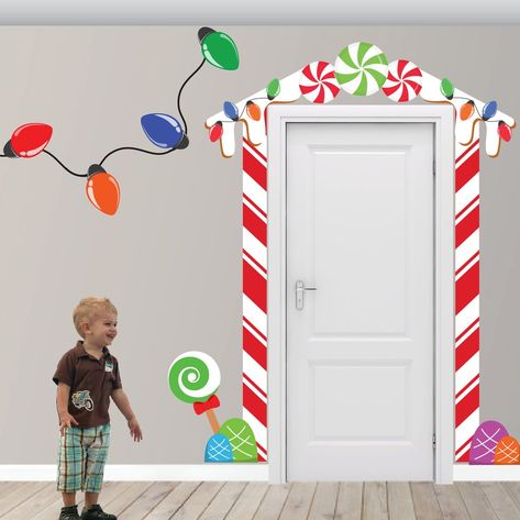 Elf Gingerbread House, Gingerbread House Door, Christmas Doorway, Snow And Christmas, Hope Crafts, Christmas Hallway, Christmas Door Decorating Contest, Christmas Classroom Door, Gingerbread Party