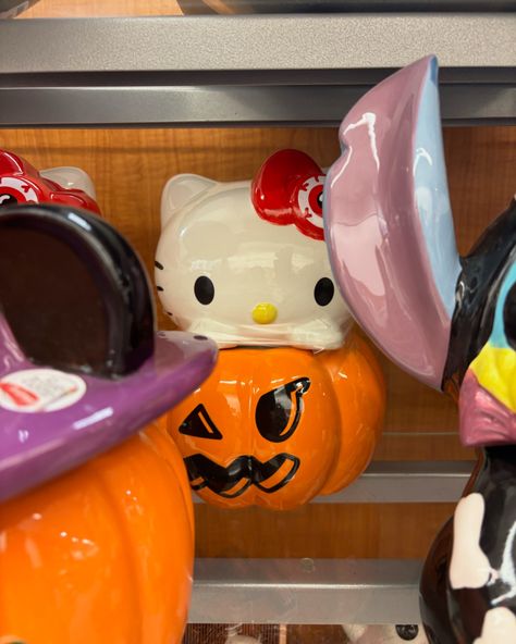 TJ Maxx Halloween Finds!✨🎃🖤 - #hellokitty #hellokittylover #hellokittycore #hellokittyaddict #hellokittylovers #hellokittystuff #hellokittycollection #halloween #halloweendecor #halloweenlife #hellokittystuff #tjmax #marshalls #tjmaxxfinds #marshallsfinds #homegoodsfinds #disney #tjmaxx #tjmaxxfinds Tj Maxx Halloween, Tj Maxx Finds, Tj Max, Hello Kitty, Kitty, Halloween, Tattoos, Disney