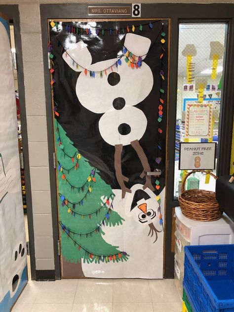 Olaf Door Decoration, Frozen Door Decorations, Frozen Classroom Door, Olaf Classroom Door, Christmas Door Decorations Classroom, Frozen Classroom, Winter Door Decorations Classroom, Door Decoration Christmas, Winter Door Decorations