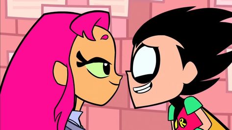 Robin And Starfire, Teen Titans Go Robin, Robin Starfire, Teen Titans Starfire, Starfire And Raven, Star Fire, Famous Couples, Teen Titans Go, Couple Cartoon