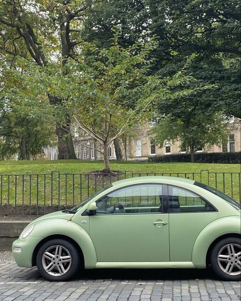 Green Bug, Green Beetle, Volkswagen Beetle Convertible, Bug Car, Volkswagen New Beetle, Car Deco, Beetle Car, Beetle Convertible, Girly Car