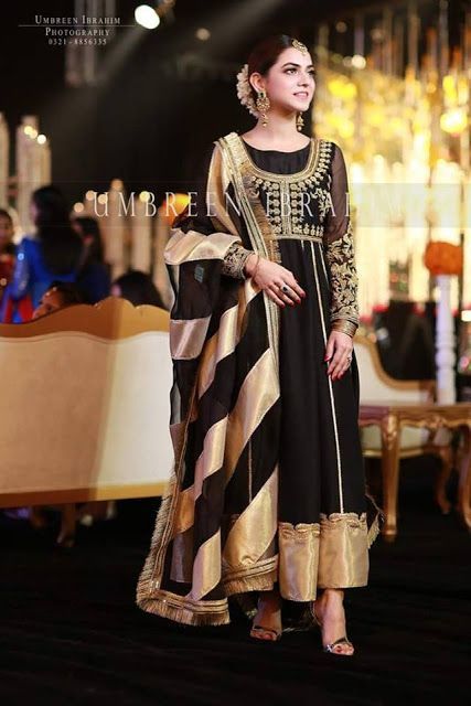 Shadi Dresses, Pakistani Formal Dresses, Pakistani Wedding Outfits, Latest Fashion Dresses, Pakistani Fashion Party Wear, Salwar Kamiz, Sleeves Designs For Dresses, Designer Party Wear Dresses, Wedding Dresses For Girls