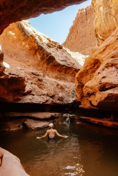 Mighty 5 Road Trip, Utah Mighty 5, Capital Reef National Park, Mitzpe Ramon, Hiking The Narrows, Utah Parks, Goblin Valley State Park, Southwest Travel, Travel Utah