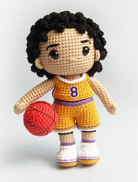 Amigurumi Basketball Player Free Crochet Pattern crochet.sdbes.com - Amigurumi Basket Free Pattern, Crochet Basketball Pattern Free, Crochet Boy Doll, Sweaters For Boys, Crochet Football, Crazy Crochet, Lovey Pattern, Crochet Dolls Free Patterns, Amigurumi Elephant