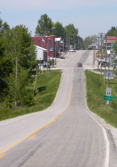 Missouri Wallpaper, Missouri Aesthetic, Missouri Town, Midwest Princess, 2024 Aesthetic, 90s Aesthetic, Photo To Video, Small Town, Summer 2024