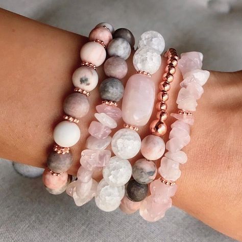 BRACELET STYLES #BeadedBracelets Pink Quartz Jewelry, Beads Bracelet Design, Quartz Jewelry, Homemade Jewelry, Gemstone Beaded Bracelets, Beaded Bracelets Diy, Bracelet Crafts, Diy Schmuck, Girly Jewelry