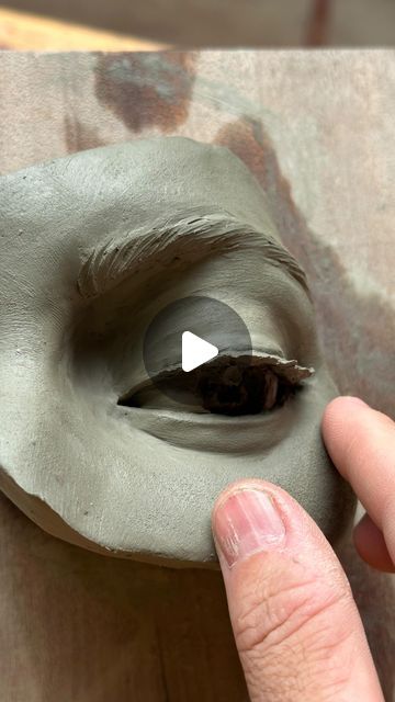 Antonio Reiné | Sculptor on Instagram: "Eye sculpture timelapse 😜| #sculpture #claysculpture #sculpturework #artcollector #sculpturestudio #realisticsculpture #sculptureprocess #antonioreine" Clay Eyes Sculpture, Clay Bust Sculpture, Abstract Clay Sculpture, Sculpting Tips, Eye Sculpture, Face Sculpture, Organic Sculpture, Polymer Clay Sculptures, Clay Faces