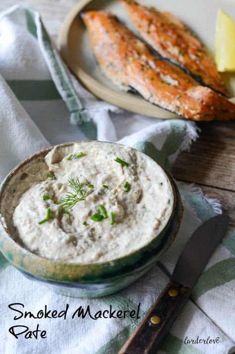 A super easy, quick, tasty and healthy version of smoked mackerel pate recipe by Karon at Larder Love Smoked Mackerel Pate, Mackerel Pate, Nibbles For Party, Smoked Mackerel, Pate Recipes, Homemade Spice Mix, Scottish Recipes, Healthy Version, Summer Dishes