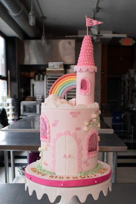 2 Tier Castle Cake, Princess Cake Castle, Princess Tower Cake, One Tier Princess Cake, One Tier Castle Cake, Princess Theme Birthday Party Cake, Cake Castle Princess, Princess Cake Decoration, Castle Princess Cake