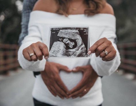 Two of my best friends are finallly having a baby! I can’t express how proud and excited I am for these two to start their own… | Instagram First Pregnancy Announcements, Cute Pregnancy Photos, Pregnancy Announcement Pictures, Pregnancy Apps, Cute Pregnancy Announcement, Pregnancy Problems, Baby Equipment, First Pregnancy