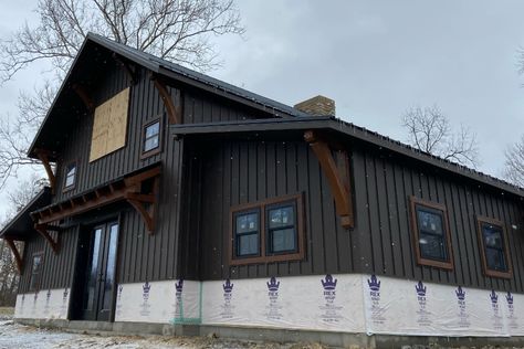 Barn Exterior Ideas, Timber Frame Shed, Build A Barndominium, Metal Siding House, Building A Barndominium, Old World Garden, Corrugated Metal Siding, Mountain Home Exterior, Farmhouse Architecture