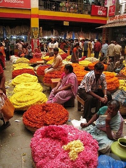 Bangalore Flower Market, India. Indian Market, Traditional Market, Haridwar, Outdoor Market, Food Market, South Asia, Incredible India, India Travel, World Market