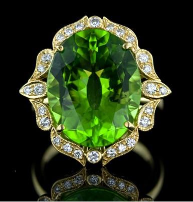 Luxury Wedding Jewelry, Flower Luxury, Manipura Chakra, Spirit Guide, History Quotes, Gold Color Ring, Green Stone Rings, Trendy Ring, Peridot Ring