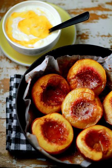 Baked Nectarines, Nectarine Recipes, Super Easy Desserts, Honey Baked, Baking With Honey, Baked Fruit, Tasty Kitchen, Fruit Dishes, Nectarine