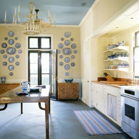 Blue ceiling Checkerboard Kitchen, Blue Yellow Kitchens, Pool House Kitchen, Painted Beadboard, Plates On The Wall, Yellow Kitchen Walls, Yellow Kitchen Designs, Definition Wallpaper, Blue Ceiling