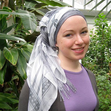 Tichel Fashion, Jewish Headcovering, Biblical Femininity, Hebrew Israelite Clothing, Head Turban, Head Coverings, Jewish Women, Modest Dress, Head Wrap Scarf